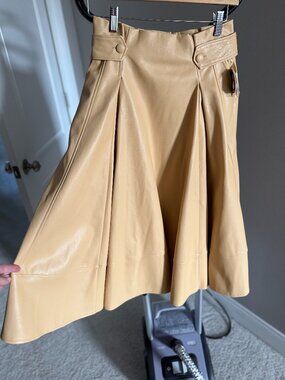 NWT Size 2 Yellow "Leather" skirt Ryegrass